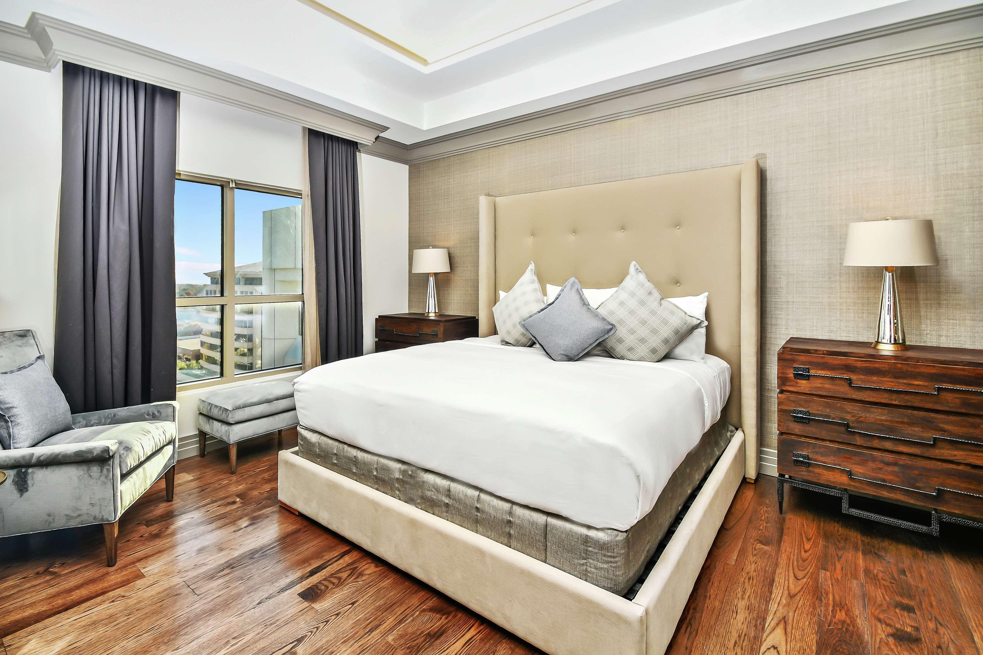 Hilton Dallas-Park Cities Екстер'єр фото