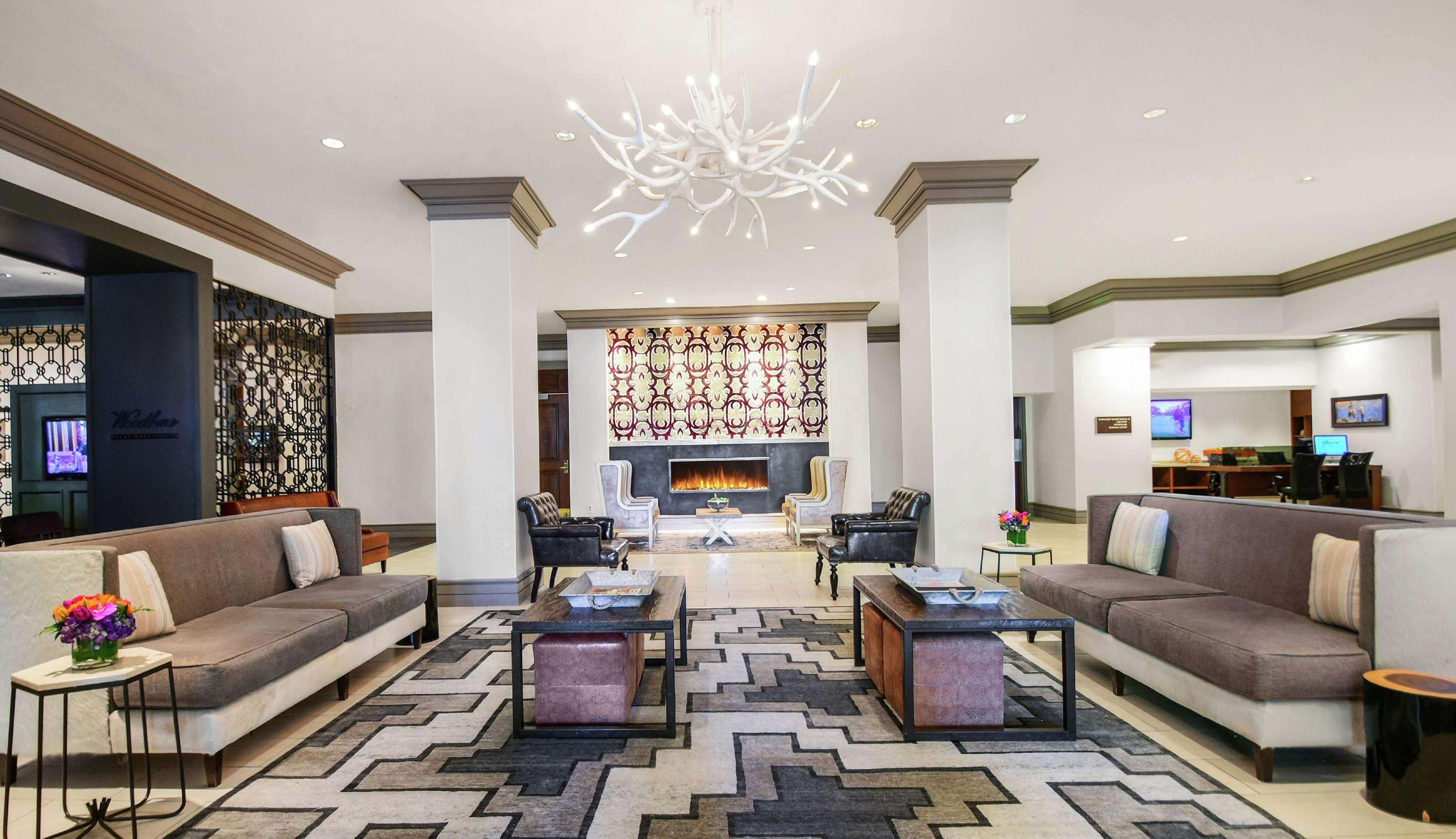 Hilton Dallas-Park Cities Екстер'єр фото