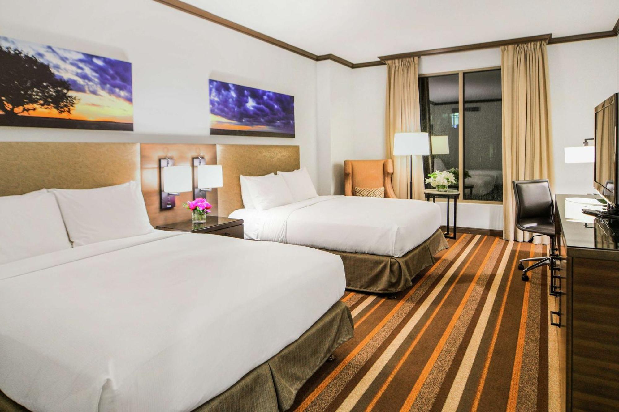 Hilton Dallas-Park Cities Екстер'єр фото