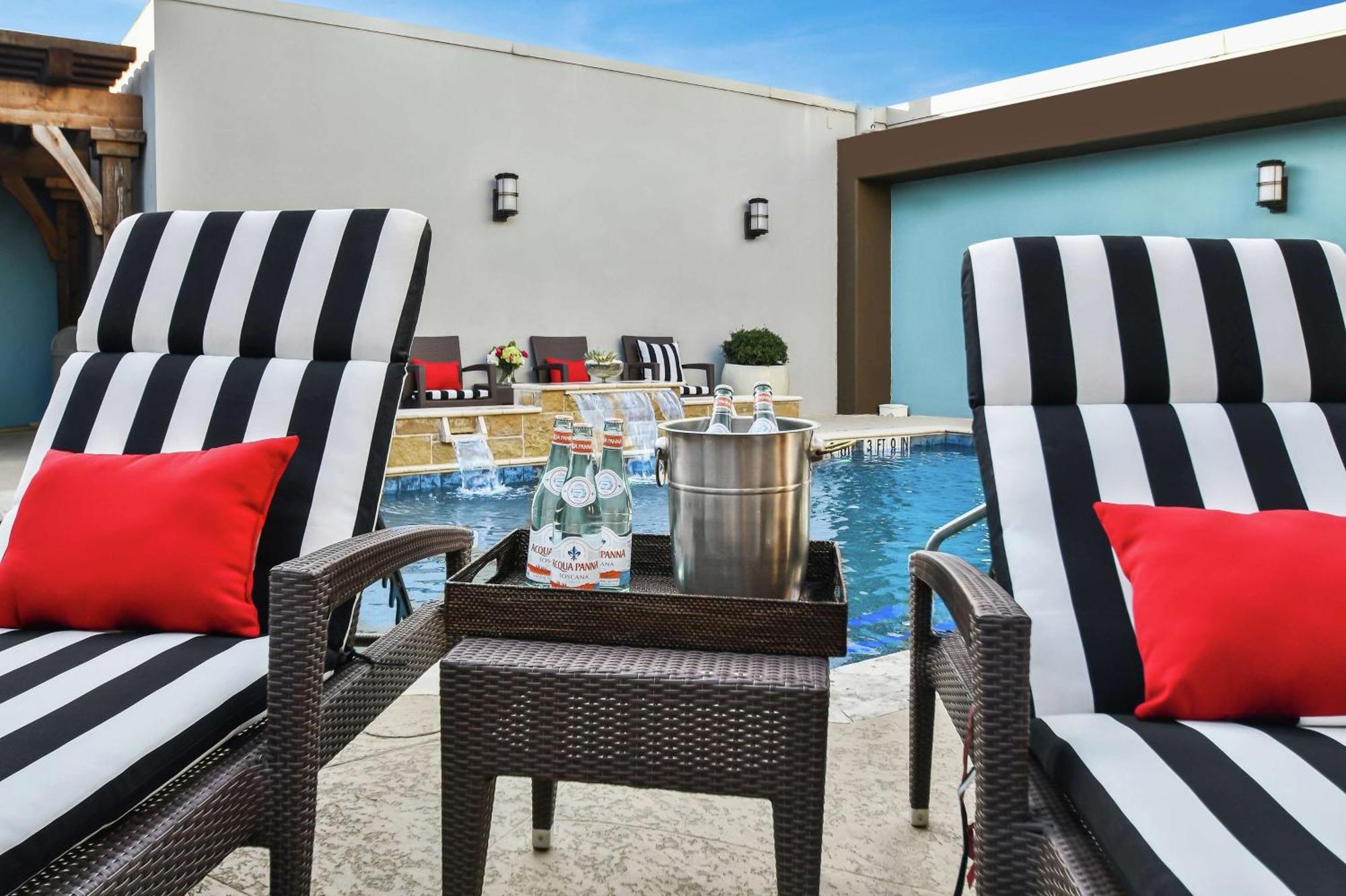 Hilton Dallas-Park Cities Екстер'єр фото